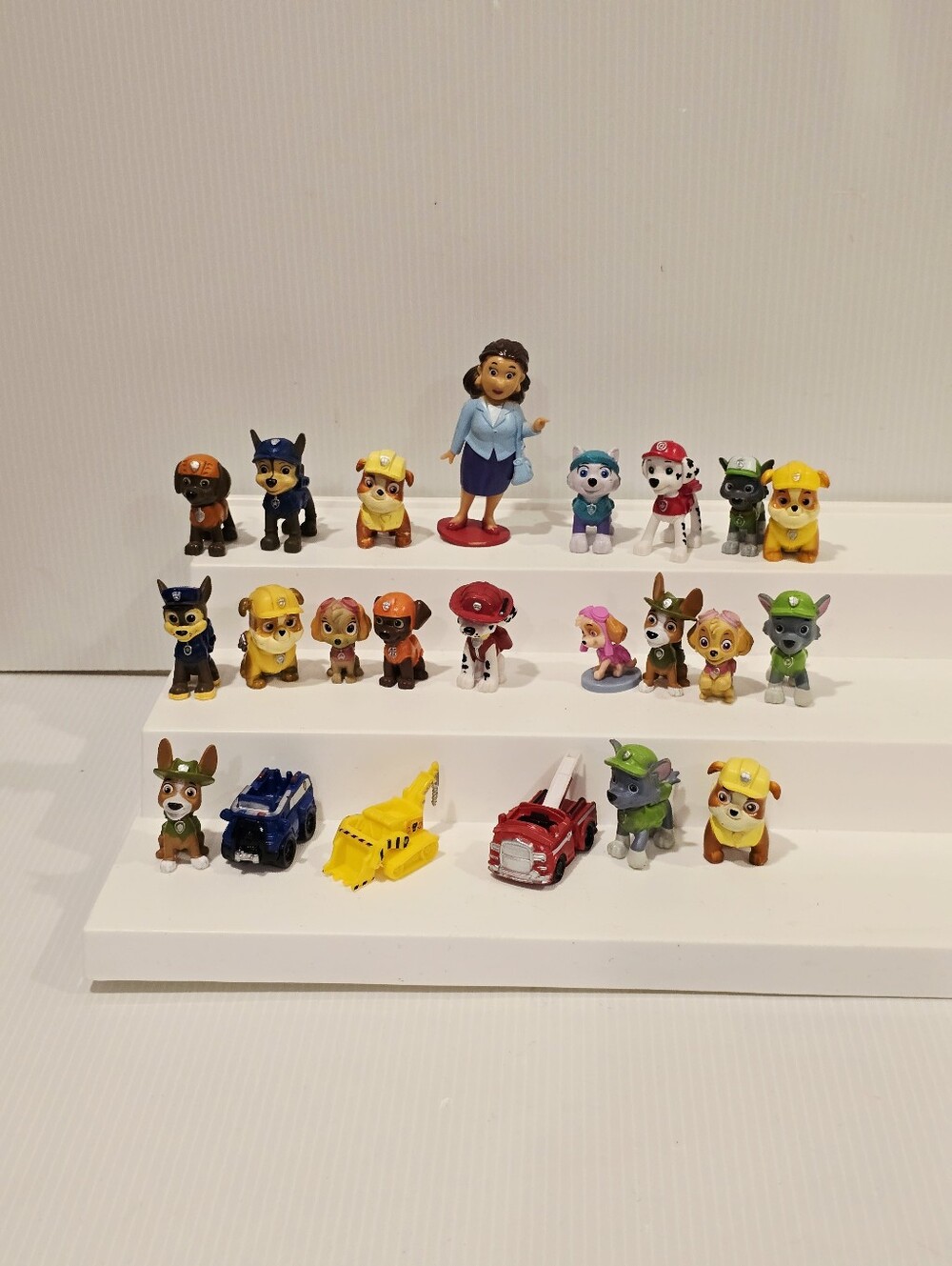 Paw Patrol Mini Character Figure Set